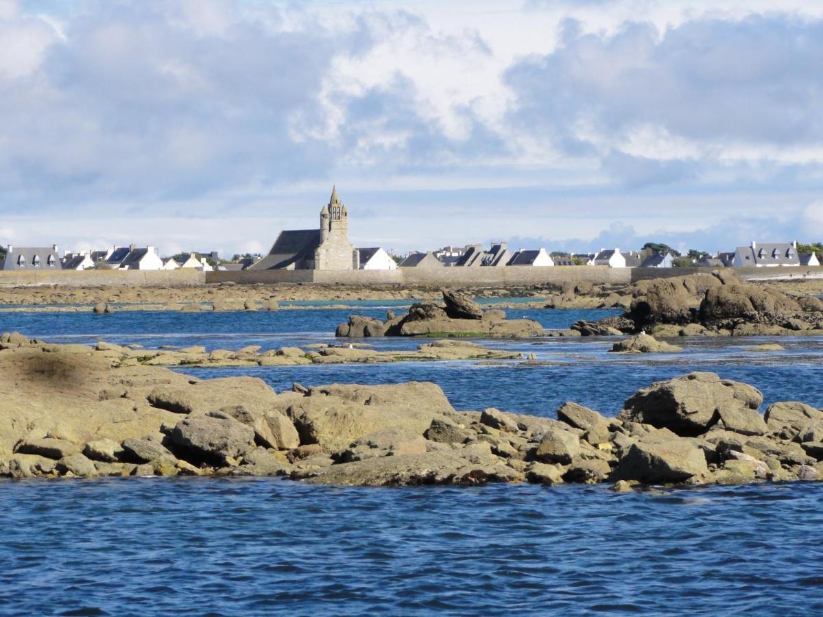 Les Volets Bleus Bed & Breakfast Saint-Guénolé Eksteriør bilde